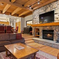 Spacious 3 Bedroom Retreat with Ski Access
