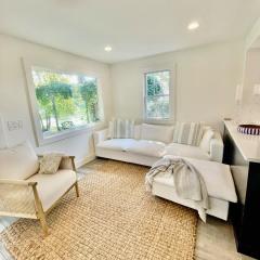 Pondfront Retreat Near Beaches