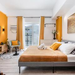 Stylish Condo Near Airport- Poolview Amani Grand