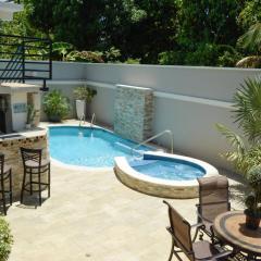 Pineridge Hideaway 1 Bedroom Apartment #1