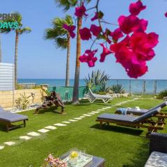 Beachfront Villa Carpe Diem
