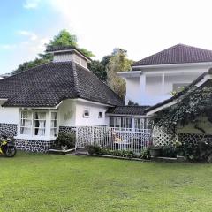 Villa Narendra Yogyakarta