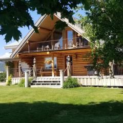 The Roost Lodge
