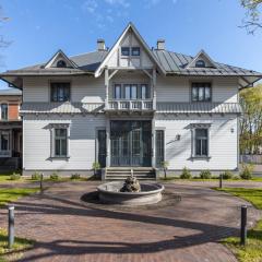 Roze Peldu Residence
