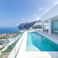 Crystal I Luxury Apartments by Hermosa Rentals