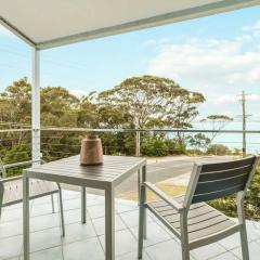 Seahaven - pet-friendly retreat near Hyams Beach