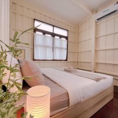 White & Green Guesthouse