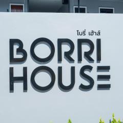 Borrii House โบ ลี่ เฮาท์