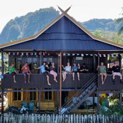 NASRUL HOUSE HOMESTAY FOR BACKPACKERS