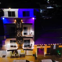 Hotel H Y M