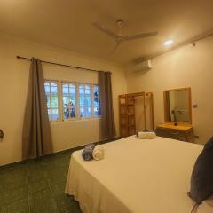 Bahaaru Villa Surf and Stay