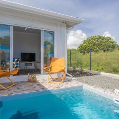 Domaine "Alizé Sainte-Marthe" - Idéal Couple & Famille - Piscine Privée - Clim - Mini Green de Golf - Wifi HD - Calme - 5min St-François Centre - Draps & Serviettes fournies