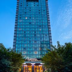 Pagoda Hotel Hangzhou West Lake Wulin - City Center and Family Friendly