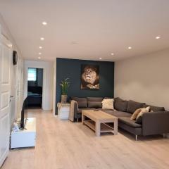 Central apartment with 2 bedrooms and free parking