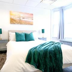 Modern Cozy Flat with Great Location