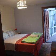 Habitación "Norte" con baño privado al fondo - 3B