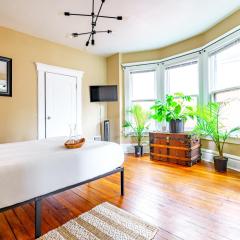 Prime Location Top Rated Free Parking Clean