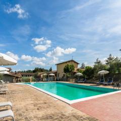 Farmhouse in Perugia with Swimming Pool