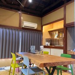 GROUNDWORK Guesthouse & Lounge