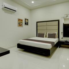 Super Collection O Ovel Hotel Grand