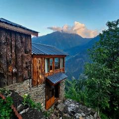 Parvatis Lap Luxury Hostel & Camps