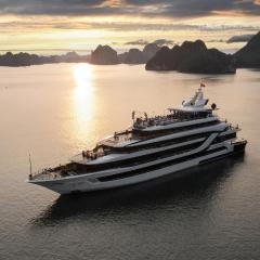 Calista Cruise - A Ha Long Bay Spectacle