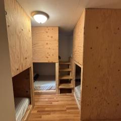 Alaska Backpacker Hostel Midtown Anchorage
