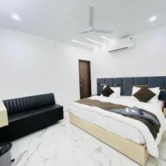 Scorpio Inn Near Yashobhoomi Convention Centre