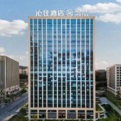Qinin Hotel