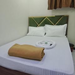 Hotel Icy Cool