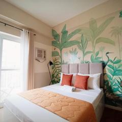 Studio Condo 3 mins to Mactan Airport with Pool and Gym