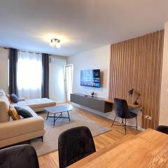 White Homes Apartments • Central Point