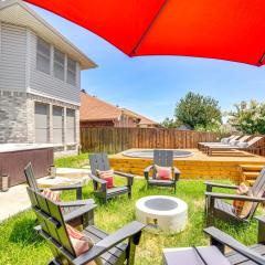 Game Room, Hot Tub and Pool! Grand Prairie Getaway