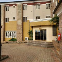 Romeo Suites & Apartment