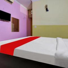 Hotel Abhishek- Near Apollo Hospital
