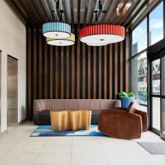 GLō Best Western Bronx NYC
