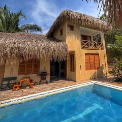 LA VICTORIA Casa tropical con piscina privada