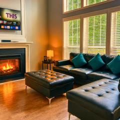 Comfy 5Bed Gem! Fenced Back Yard, Game Room, Free Parking, Snacks, Pet Okay!