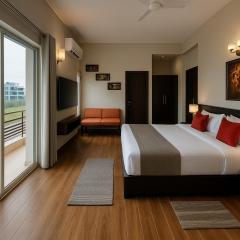Pearl Grand Boutique Cottage in Omaxe Anandam Vrindavan - #premium AC rooms with balcony #big parking #lift #garden #peaceful area #near prem mandir #property of the year #most awarded