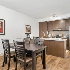 2BR Unit Harrison Mountain View