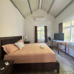 La Villa Suites Monja