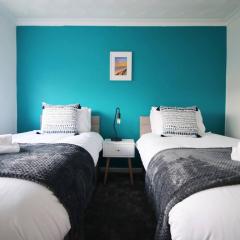 2 Ocean Way Coastal Contractor & Family Stay