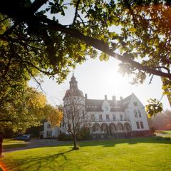 Hellidens Slott och Vandrarhem