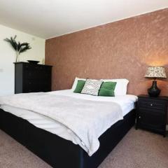 The Bay View Weekly & Monthly Discounts, parking