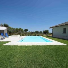 Accogliente villa con piscina