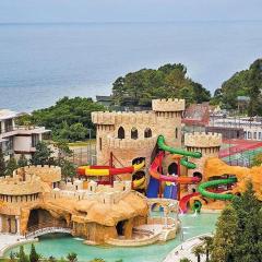 LuX DREAMLAND OASIS APARTMENT
