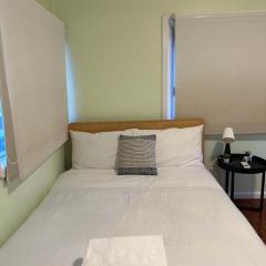 Spacious Two-Bed Suite with Private Bath-Marsfield
