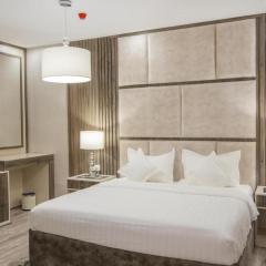 Delune Hotel