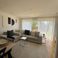 5bed stylish Eco House With Parking