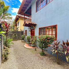 Perfect Location! Beach & Market 100m Away